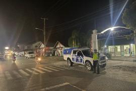 Sat Lantas Polres Kaur Pengamanan Shalat Tarawih di Desa Air Dingin