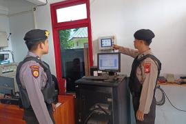 Pastikan Ketersedian BBM Aman, Personel SatSamapta Polres Mukomuko Cek SPBU 