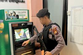 Gelar Patroli, Personel Polres Kaur Cek Objek Vital