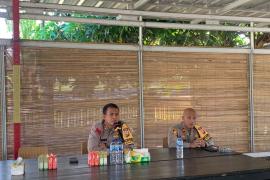 Gelar Anev, Kapolres Kaur Berikan Arahan kepada Personel Polres dan Polsek Jajaran 