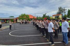 Polres Kaur Gelar Apel Persiapan Pengamanan Unjuk Rasa di Kantor PLN Bintuhan 