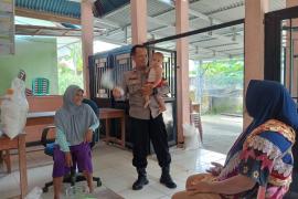Jalin Sinergitas dalam Mewujudkan Kamtibmas yang Kondusif Polsek Pino Turunkan Bhabinkamtibmas ke Desa Binaan
