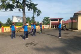 Jumat Sehat, Kapolsek Ketahun Pimpin Langsung Kegiatan Olahraga Pagi
