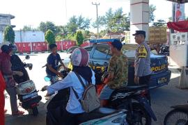 Patroli di SPBU, Personel Polsek Kaur Selatan Sampaikan Imbauan Kamtibmas 