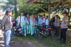 Sat Binmas Polres Kaur Laksanaan Kegiatan Penyuluhan dan Sosialisasi di SMAN 1 Kaur