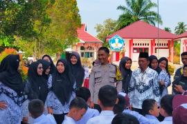 Bhabinkamtibmas Polsek Ketahun Hadiri Mpls di SD N 199 BU