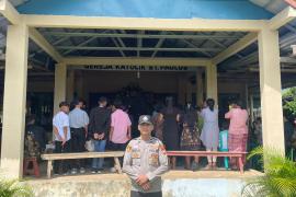 Keamanan dan Kenyamanan, Polsek Ketahun Rutin Laksanakan Pengamanan Ibadah Gereja Setiap Hari Minggu