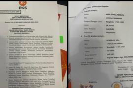 PKS Serahkan B1 KWK ke Arie - Sumarno di Pilkada Bengkulu Utara