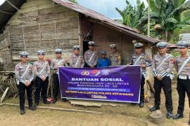 Satlantas Polres Kepahiang Berikan Bantuan Sosial Dalam Rangka Hut Lalu Lintas Bhayangkara Ke-69