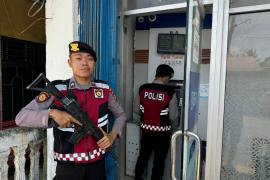 Personel Polres Kaur Laksanakan Patroli Pengamanan di Area ATM untuk Antisipasi Kejahatan dan Beri Rasa Aman kepada Masyarakat