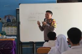 Polisi Gerebek Rumah Masyarakat