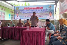Kanit Binmas Polsek Pino Hadiri MusrenbangDes 2025 di Desa Sebilo, Dorong Sinergi dalam Pembangunan Desa
