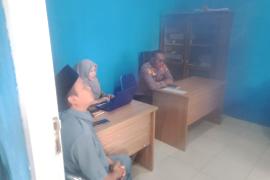 Kapolsek dan Bhabinkamtibmas Polsek Lebong Atas Hadiri Mini Loka Karya Stunting