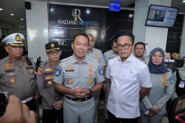 Wamen BUMN dan Dirut Jasa Raharja Tinjau Penanganan Korban Kecelakaan Tol Cipularang di Radjak Hospital
