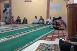 Bhabinkamtibmas Polsek Kampung Melayu Hadiri Pemilihan Ketua RT di Kelurahan Padang Serai