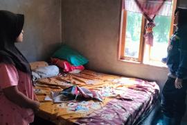 Bhabinkamtibmas Kampung Melayu Sambangi Warga Padang Serai Usai Kejadian Pencurian