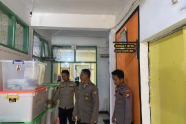 Polres Bengkulu Selatan Perketat Pengamanan Kantor Bawaslu Pasca Pilkada 2024