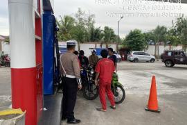 Sat Lantas Polres Bengkulu Selatan Laksanakan Pengawasan Pendistrubusian dan Pengisian BBM